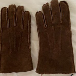Women's brown suede leather gloves lined with sheep skin